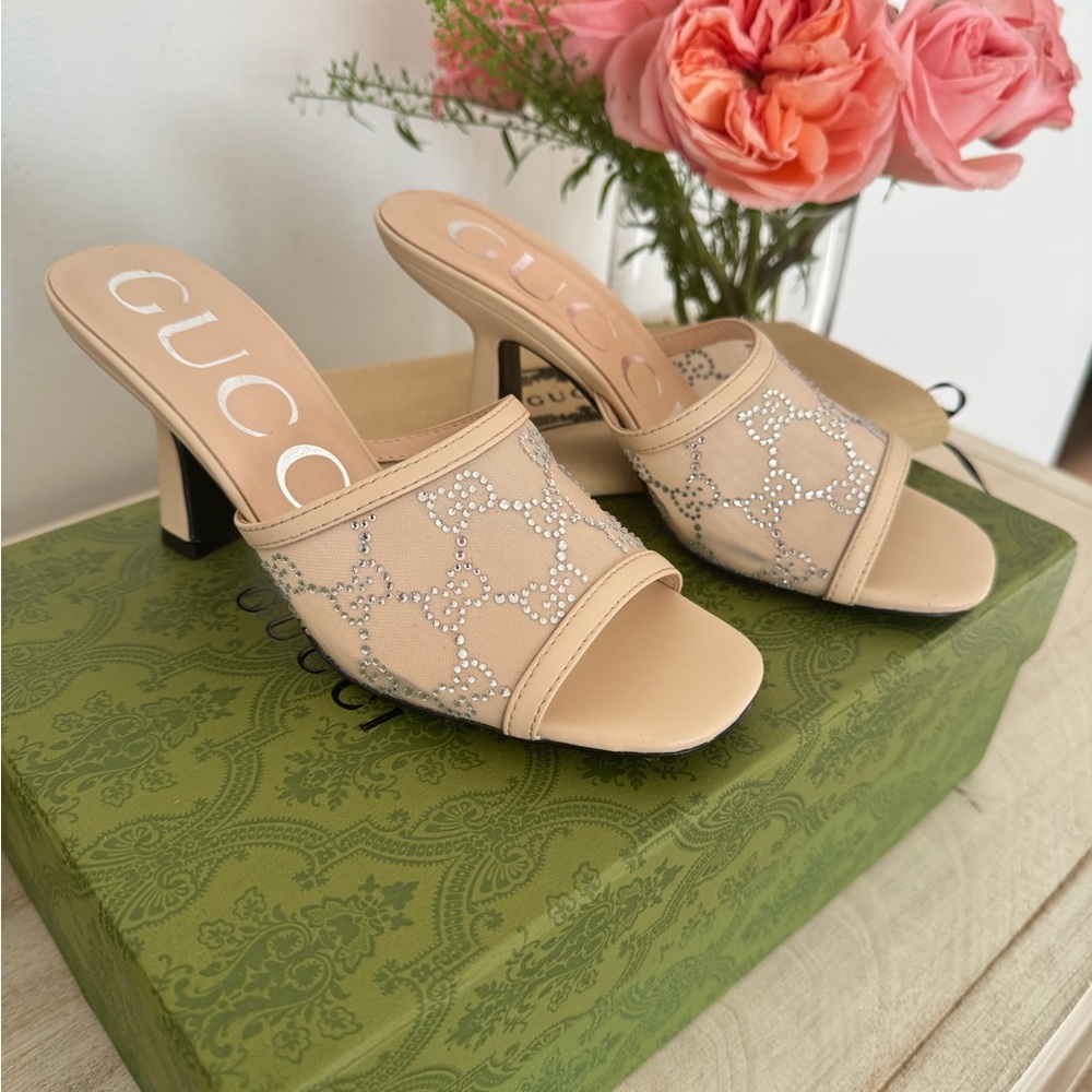 *GUCCI* Mesh Rhinestone Sandel - New/ never worn